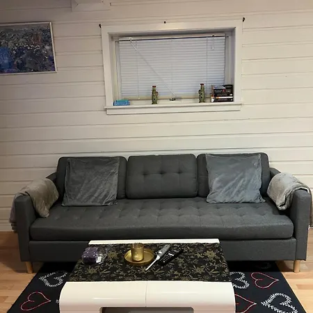 Cozy One Bedroom At Premises 아파트 트롬쇠