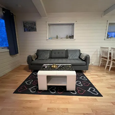 Cozy One Bedroom At Premises Tromsø